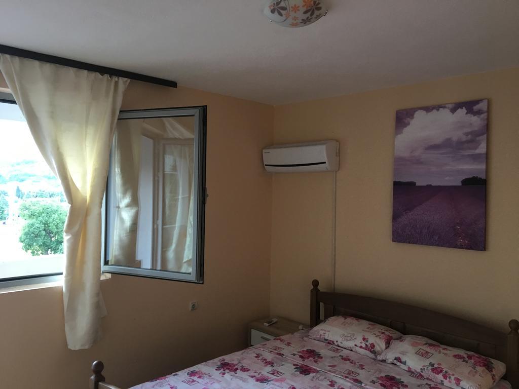 Mell Apartments Мостар Экстерьер фото