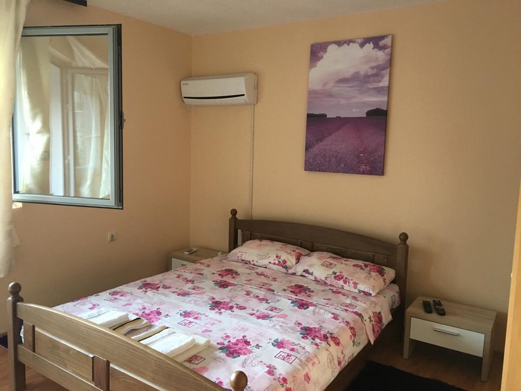 Mell Apartments Мостар Экстерьер фото