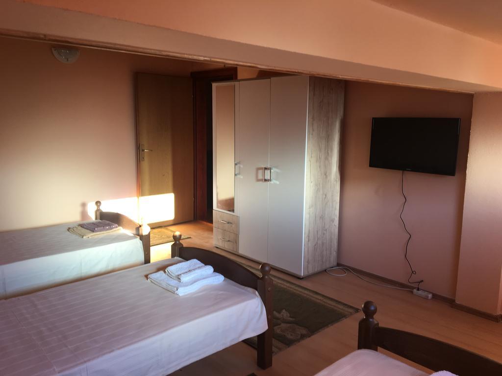Mell Apartments Мостар Экстерьер фото
